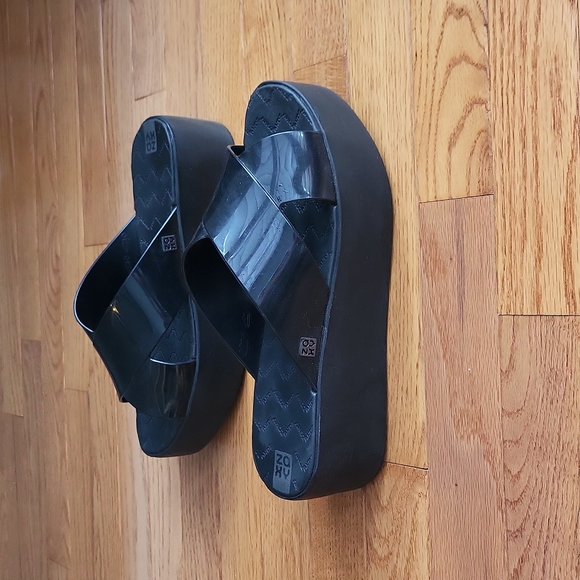 Black platform slides size 8 - Picture 2 of 3